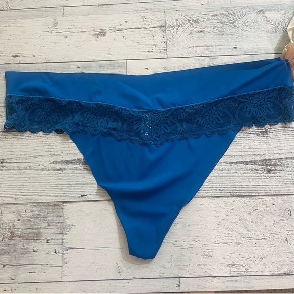 Blake & Co Plus Size 3 Pair Nylon Spandex Lace Thongs  3X NEW - Picture 14 of 15